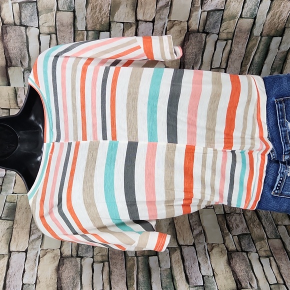 A'gaci Striped Crop Top - Picture 5 of 7